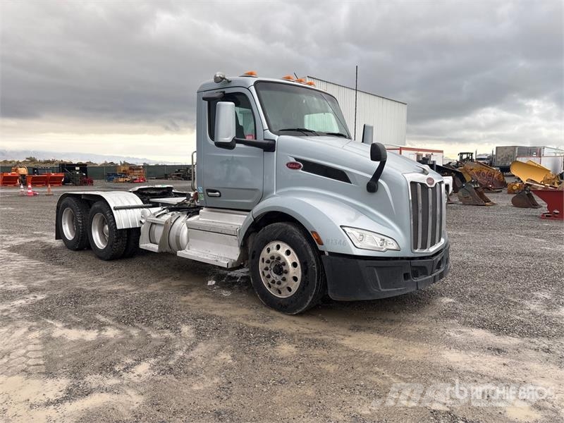 Peterbilt 579 Vilcēji