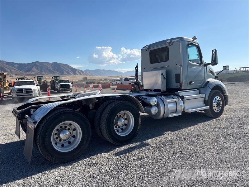 Peterbilt 579 Vlačilci