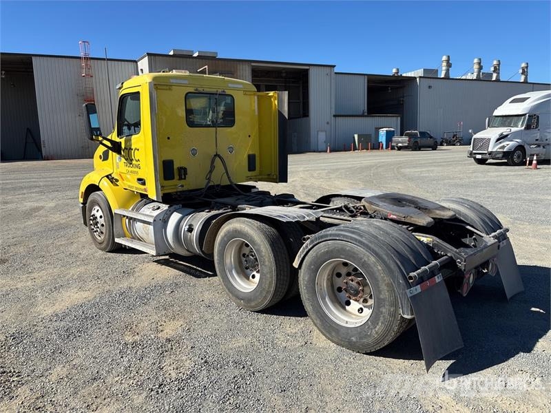 Peterbilt 579 Autotractoare