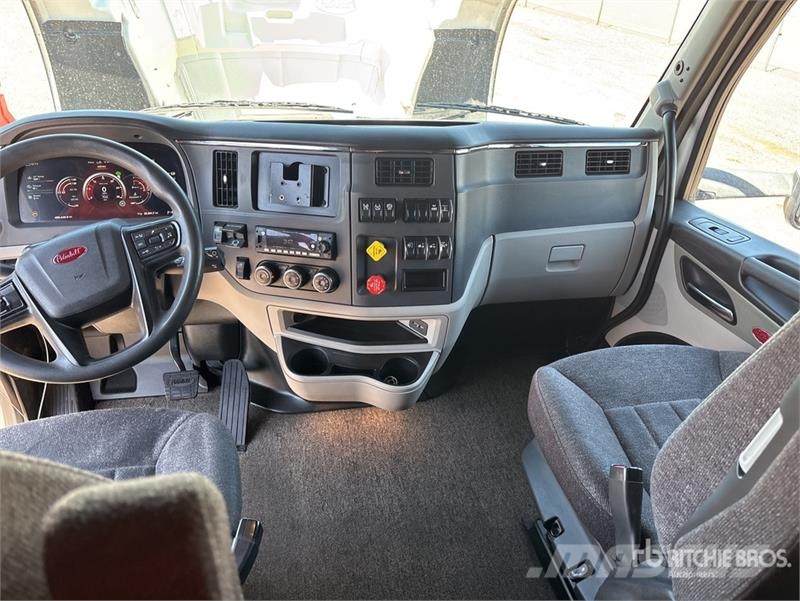 Peterbilt 579 Vetopöytäautot