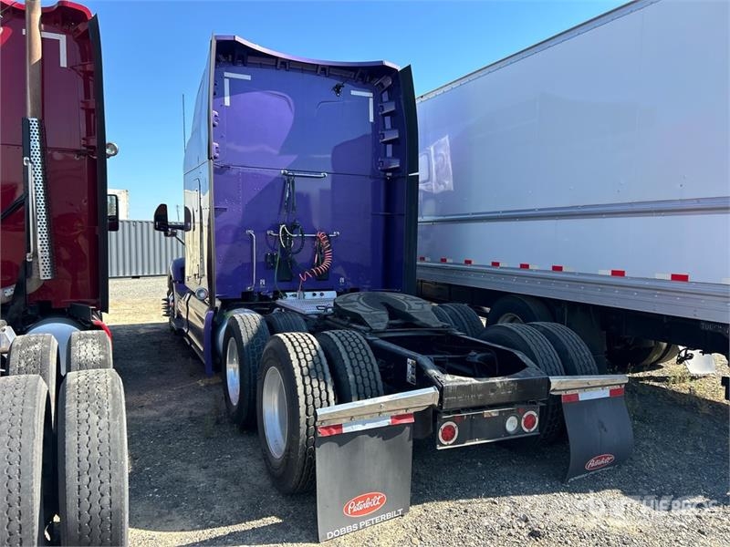 Peterbilt 579 Prime Movers