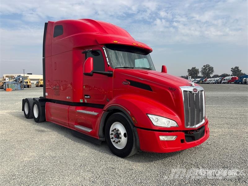 Peterbilt 579 Trekkers