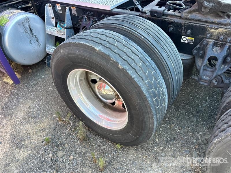 Peterbilt 579 Prime Movers