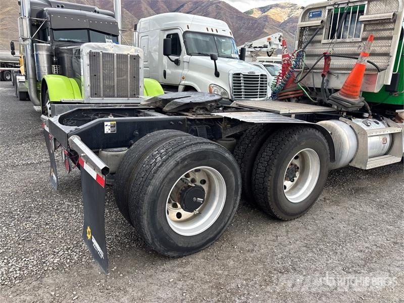 Peterbilt 579 Vilcēji