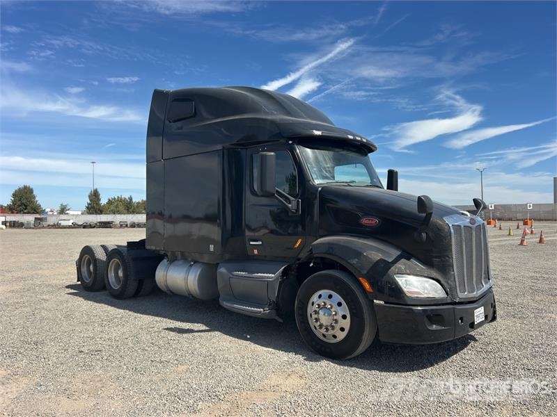 Peterbilt 579 Prime Movers