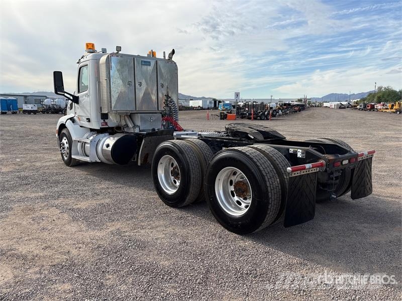 Peterbilt 579 Sadulveokid