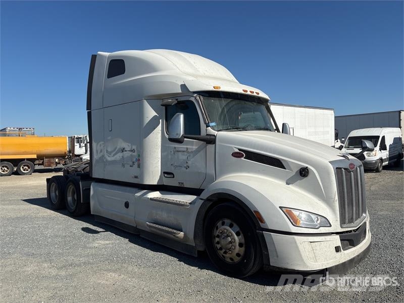 Peterbilt 579 وحدات الجر