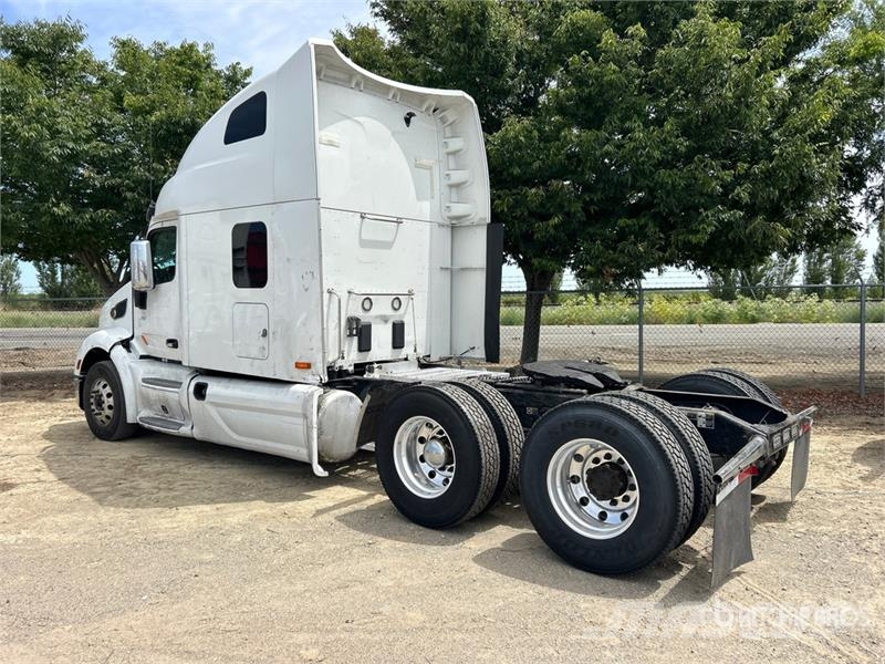 Peterbilt 579 Autotractoare