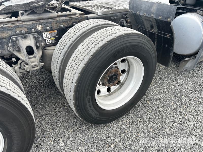 Peterbilt 579 Trekkers