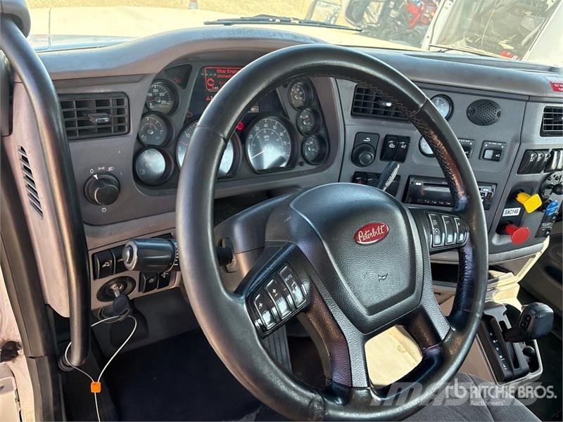 Peterbilt 579 وحدات الجر