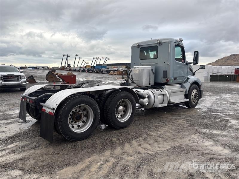 Peterbilt 579 Vilcēji