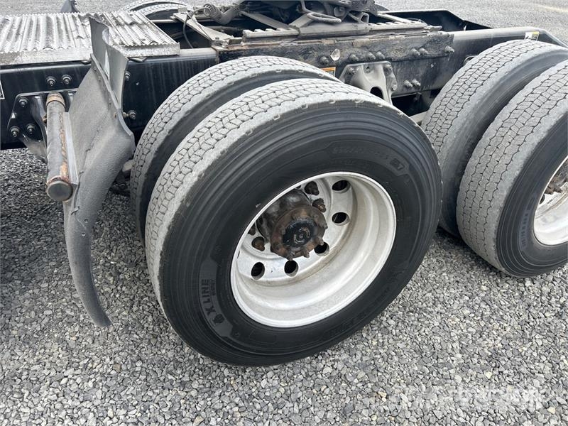 Peterbilt 579 Trekkers