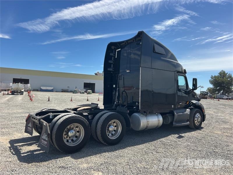 Peterbilt 579 Prime Movers