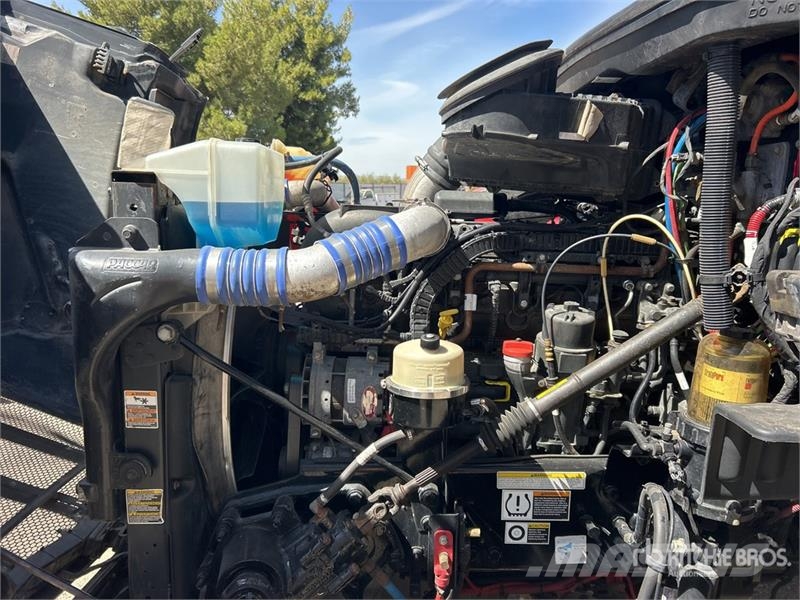 Peterbilt 579 Prime Movers