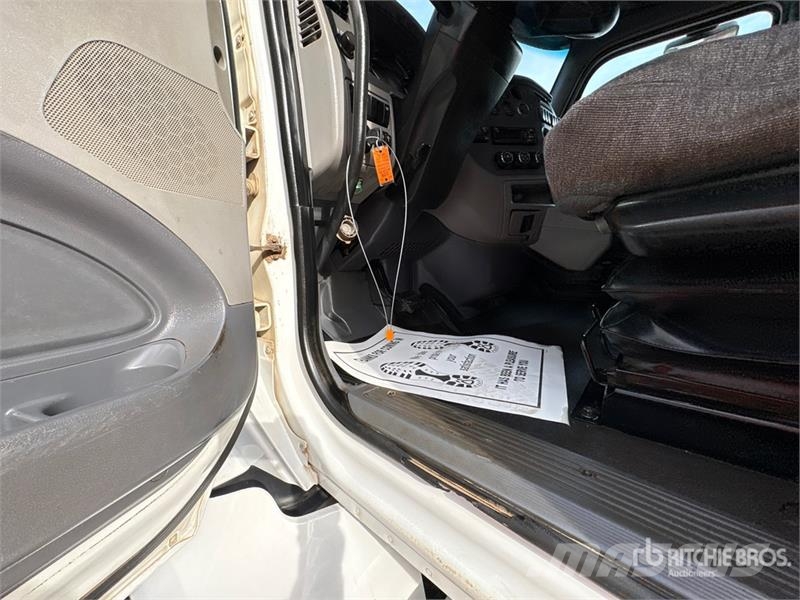 Peterbilt 579 Sadulveokid
