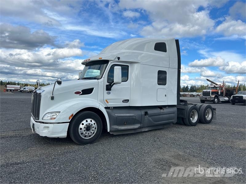 Peterbilt 579 Trekkers