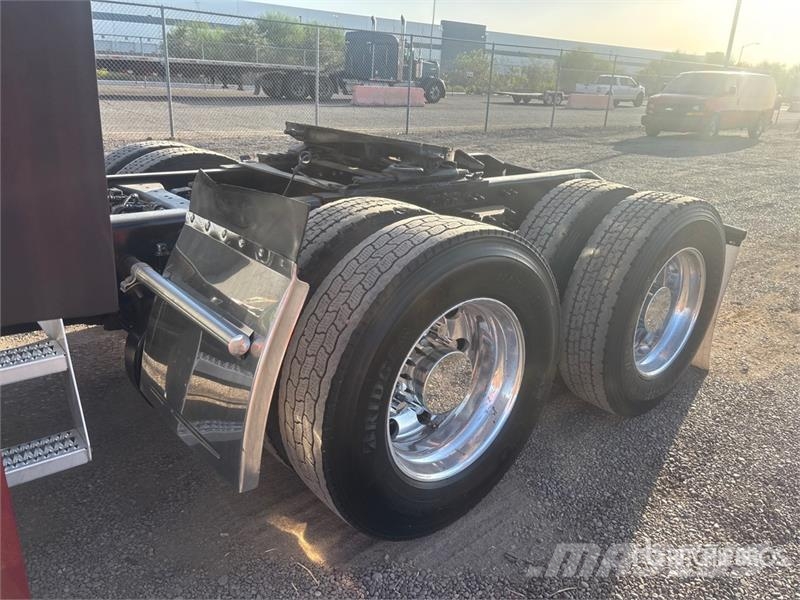 Peterbilt 579 Vetopöytäautot