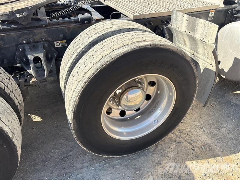 Peterbilt 579 وحدات الجر