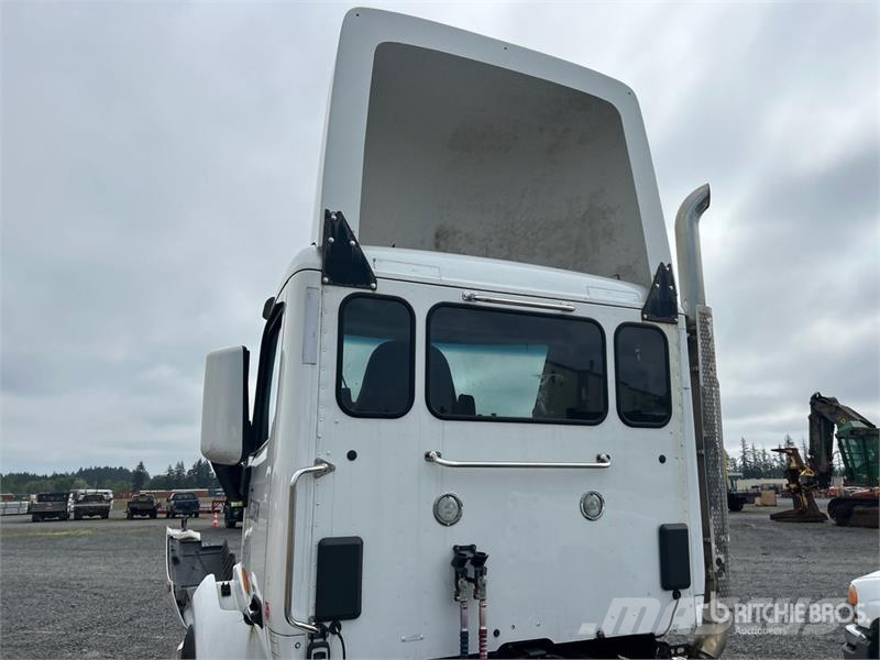 Peterbilt 579 Sadulveokid