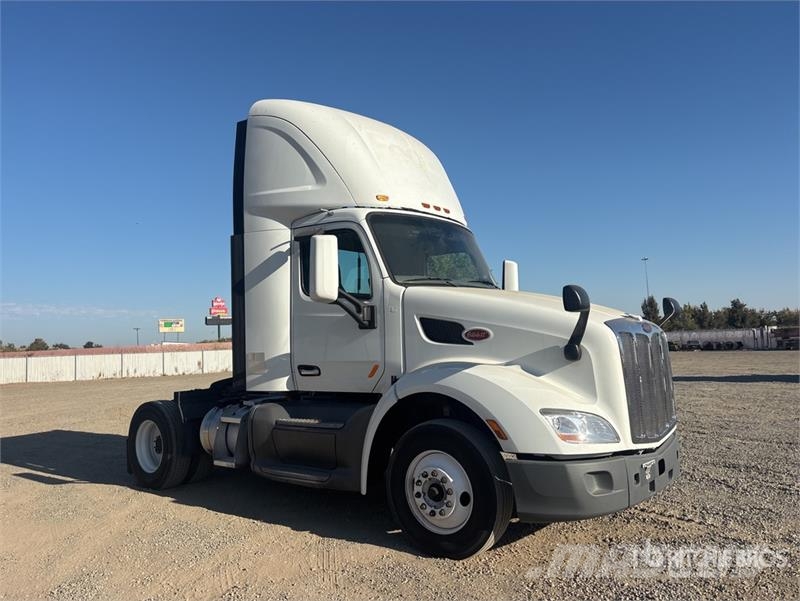 Peterbilt 579 وحدات الجر
