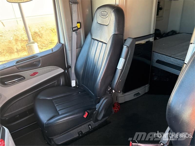 Peterbilt 579 وحدات الجر
