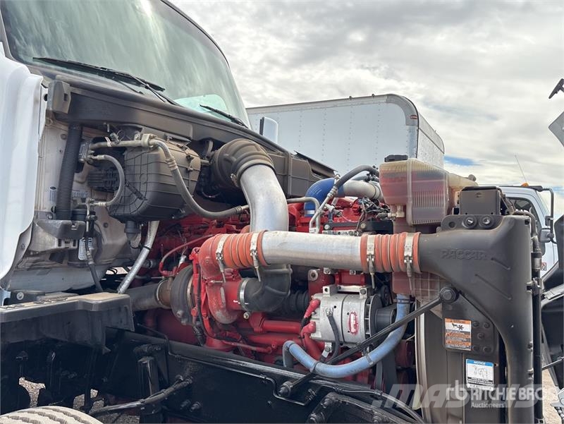 Peterbilt 579 4000 gal 6x4 Water Truck Water bowser