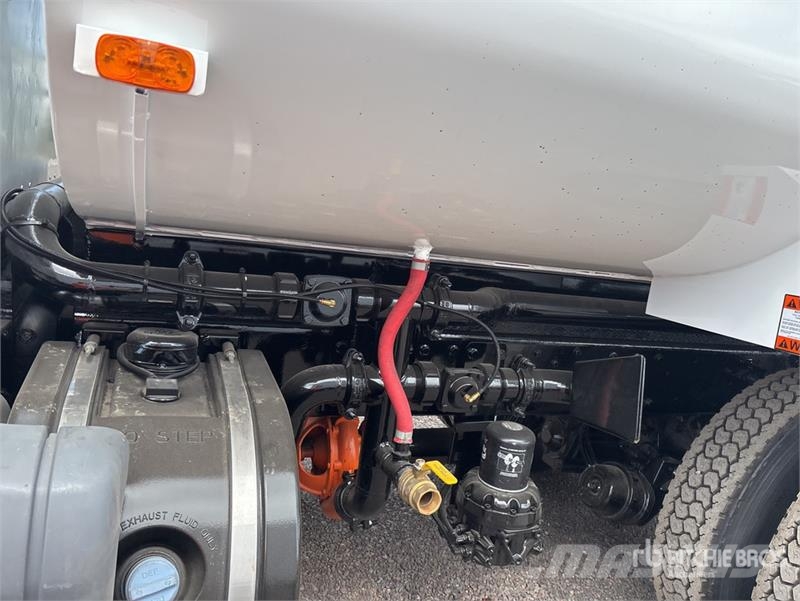 Peterbilt 579 4000 gal 6x4 Water Truck Water bowser