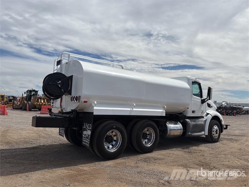 Peterbilt 579 4000 gal 6x4 Water Truck Water bowser