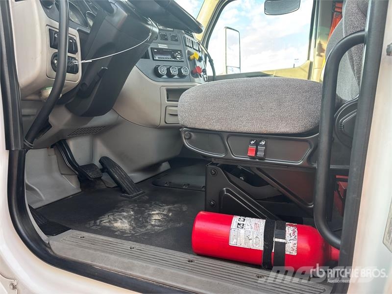 Peterbilt 579 4x2 S/A Day Cab Truck Tractor وحدات الجر