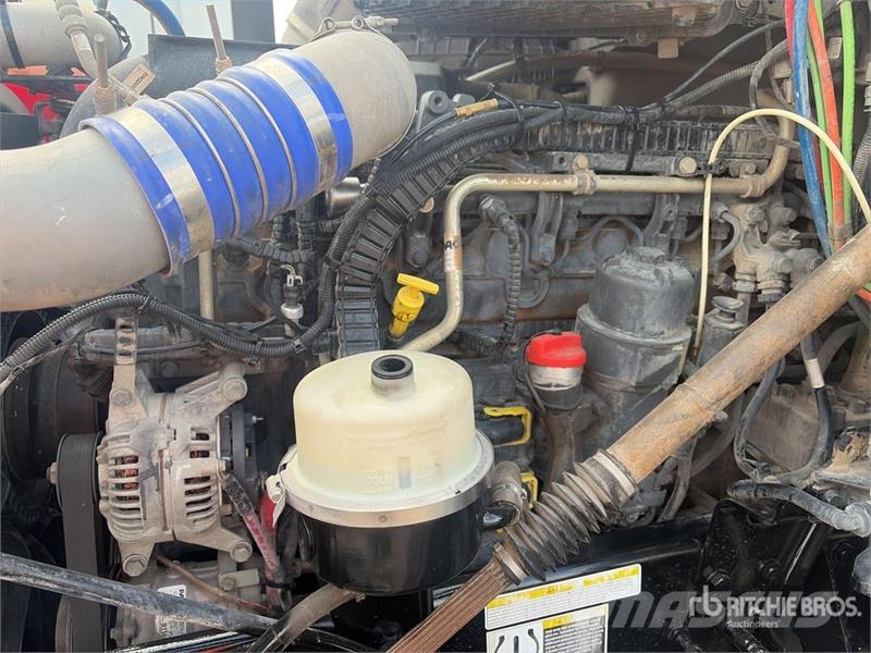 Peterbilt 579 4x2 S/A Day Cab Truck Tractor (Inoperable) Trekkvogner