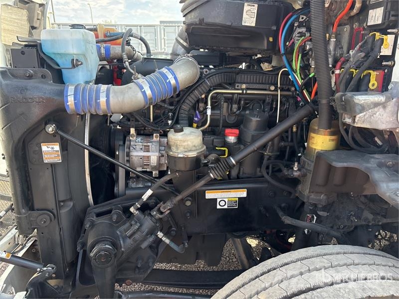 Peterbilt 579 4x2 S/A Day Cab Truck Tractor Prime Movers