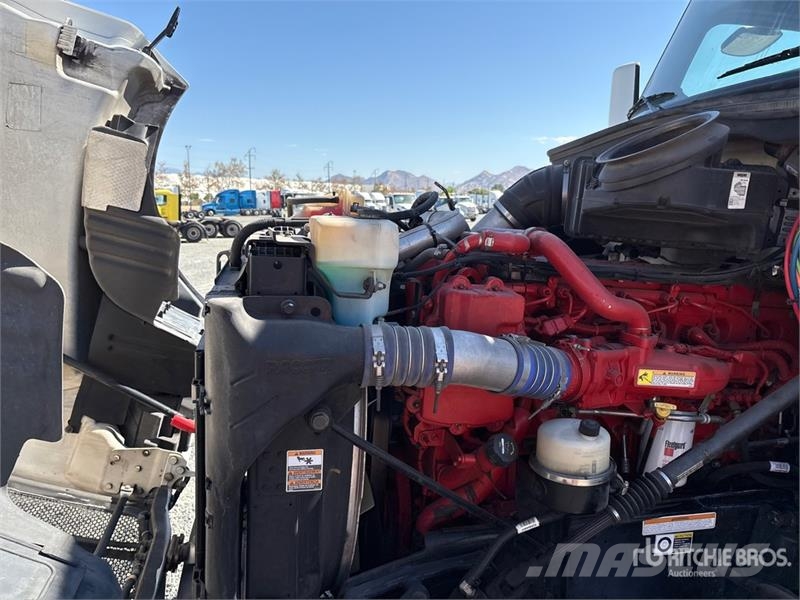 Peterbilt 579 4x2 S/A Day Cab Truck Tractor وحدات الجر