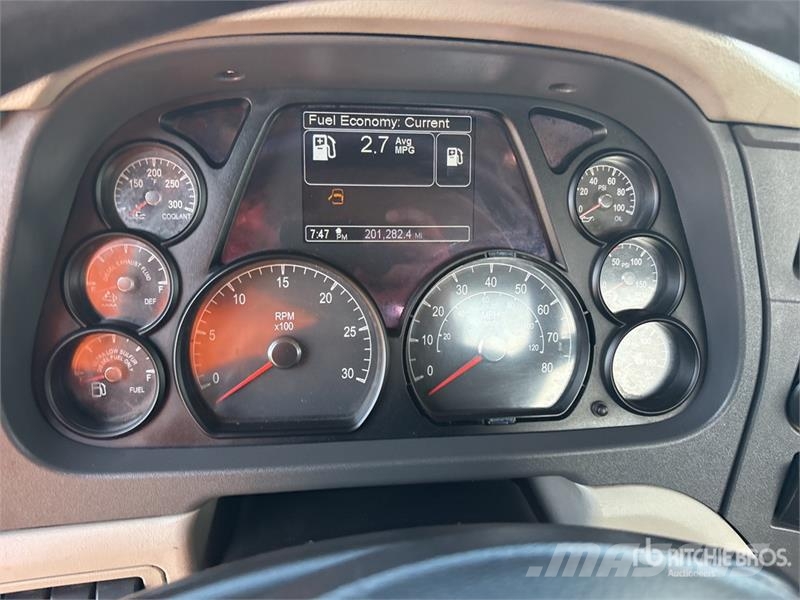 Peterbilt 579 4x2 S/A Day Cab Truck Tractor Prime Movers