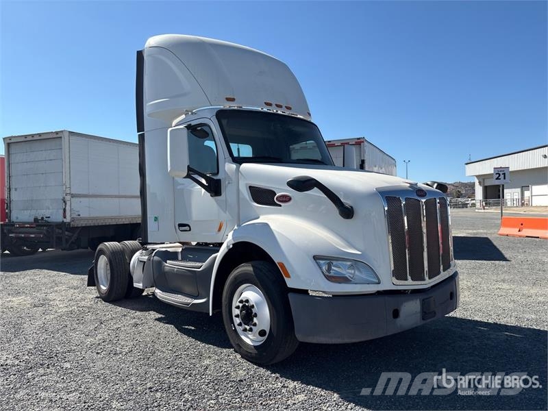 Peterbilt 579 4x2 S/A Day Cab Truck Tractor وحدات الجر