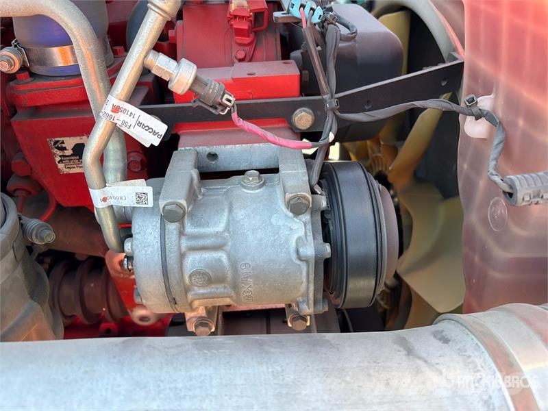 Peterbilt 579 4x2 S/A Day Cab Truck Tractor وحدات الجر