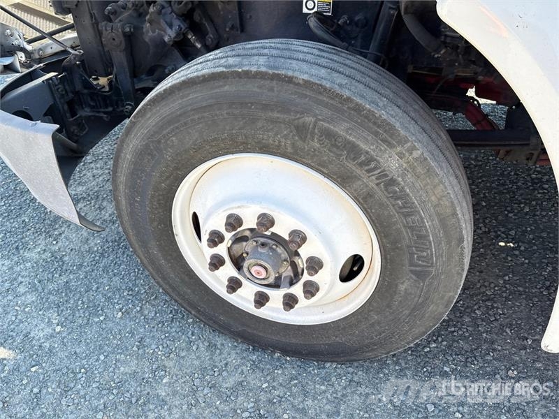 Peterbilt 579 4x2 S/A Day Cab Truck Tractor وحدات الجر