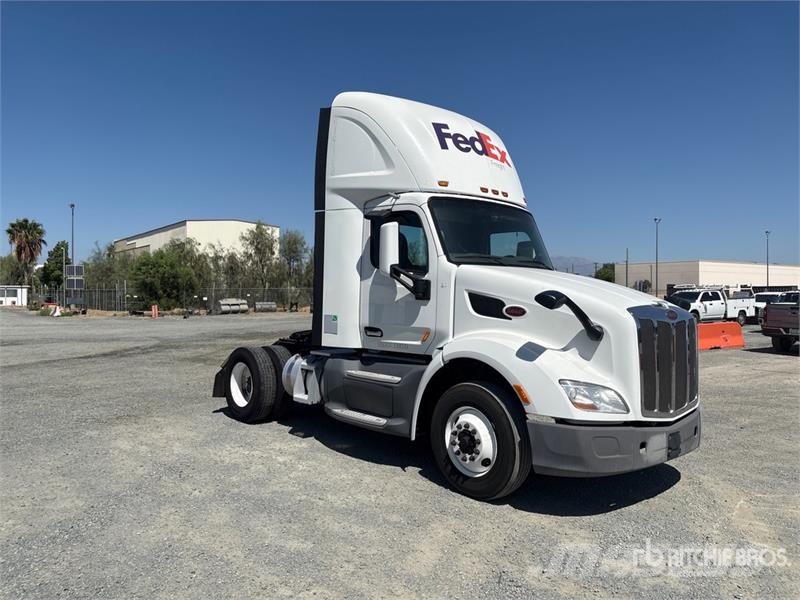 Peterbilt 579 4x2 S/A Day Cab Truck Tractor وحدات الجر