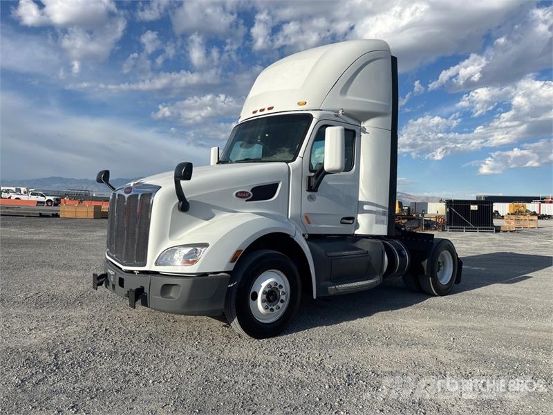 Peterbilt 579 4x2 S/A Day Cab Truck Tractor وحدات الجر