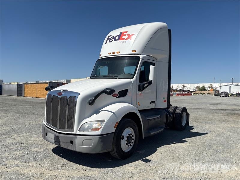 Peterbilt 579 4x2 S/A Day Cab Truck Tractor وحدات الجر