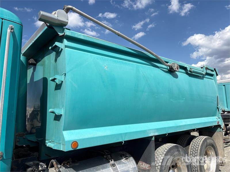 Peterbilt 579 6x4 T/A Dump Truck Pašizgāzējs