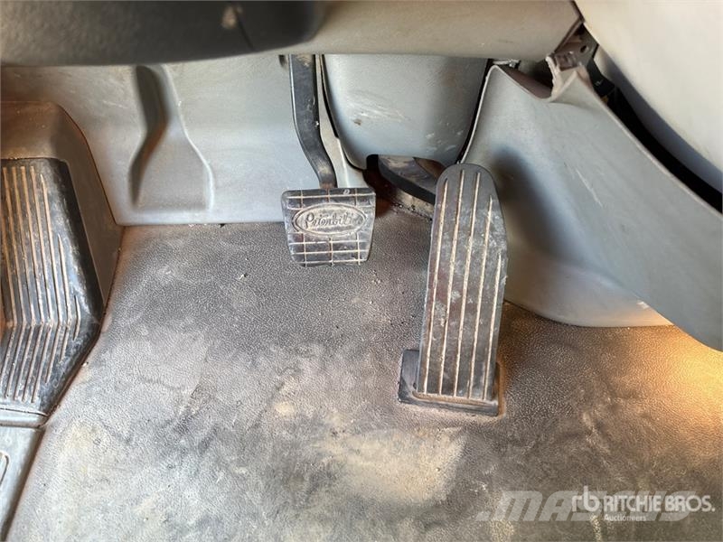 Peterbilt 579 6x4 T/A Dump Truck Tipper trucks
