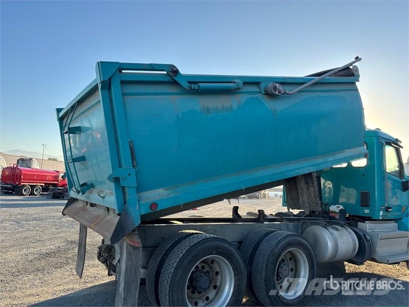 Peterbilt 579 6x4 T/A Dump Truck Tipper trucks