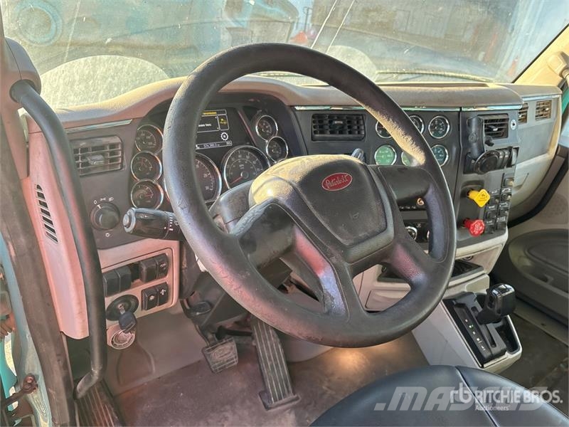 Peterbilt 579 6x4 T/A Dump Truck Tipper trucks