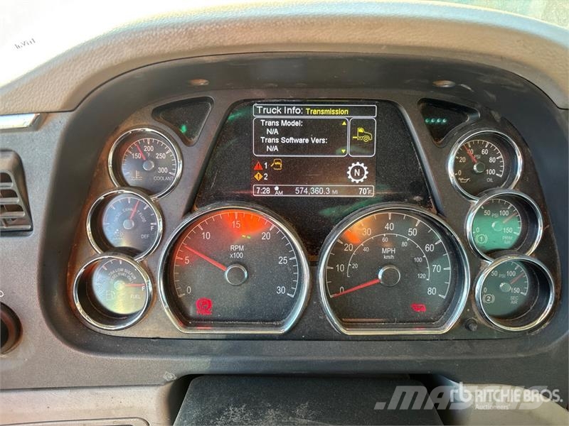 Peterbilt 579 6x4 T/A Dump Truck Tipper trucks