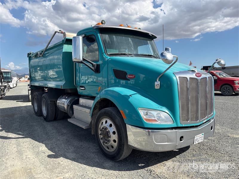 Peterbilt 579 6x4 T/A Dump Truck Pašizgāzējs