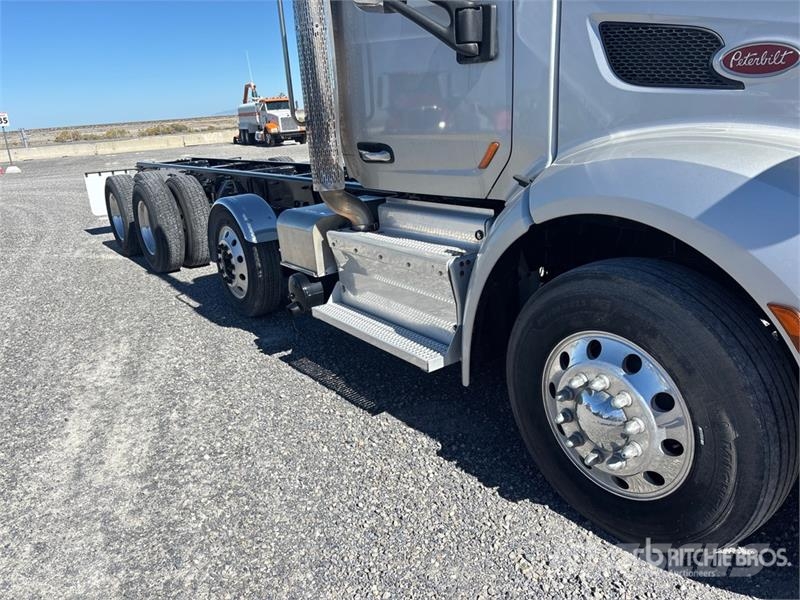 Peterbilt 579 Cab and Chassis Kabine in notranjost