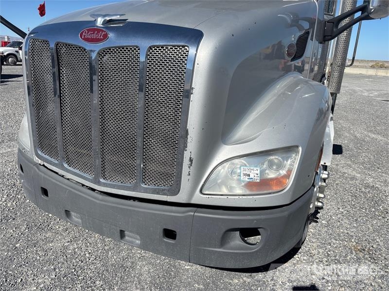 Peterbilt 579 Cab and Chassis Kabine in notranjost