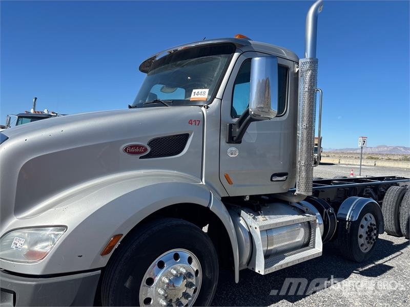 Peterbilt 579 Cab and Chassis Kabine in notranjost