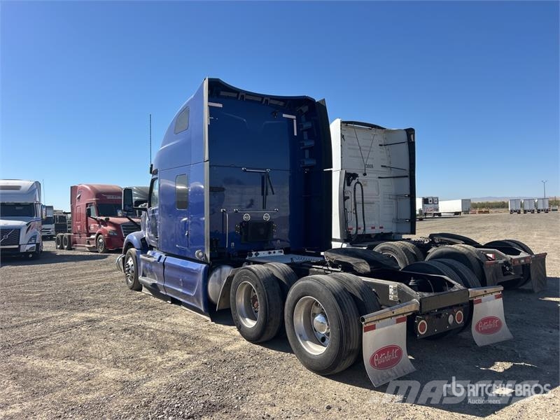 Peterbilt 6x4 T/A Sleeper Truck Tractor Sattelzugmaschinen