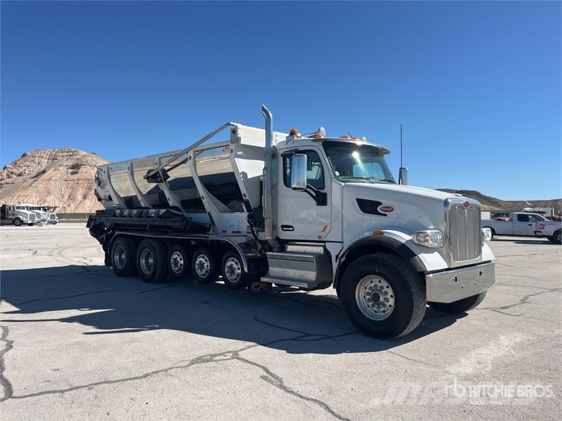 Peterbilt CAS FB22 Fat Boy on Peterbilt 567 12x4 Stone Spre ماكينات الحصاة والخرسانة
